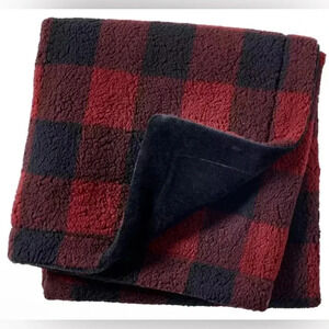 New Northeast Outfitters Cozy Cabin Red Buffalo Check Sherpa Blanket 50” x 60”